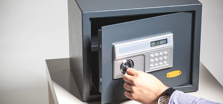 Jewelry Safe Unlocking Service in Boca Raton, Florida